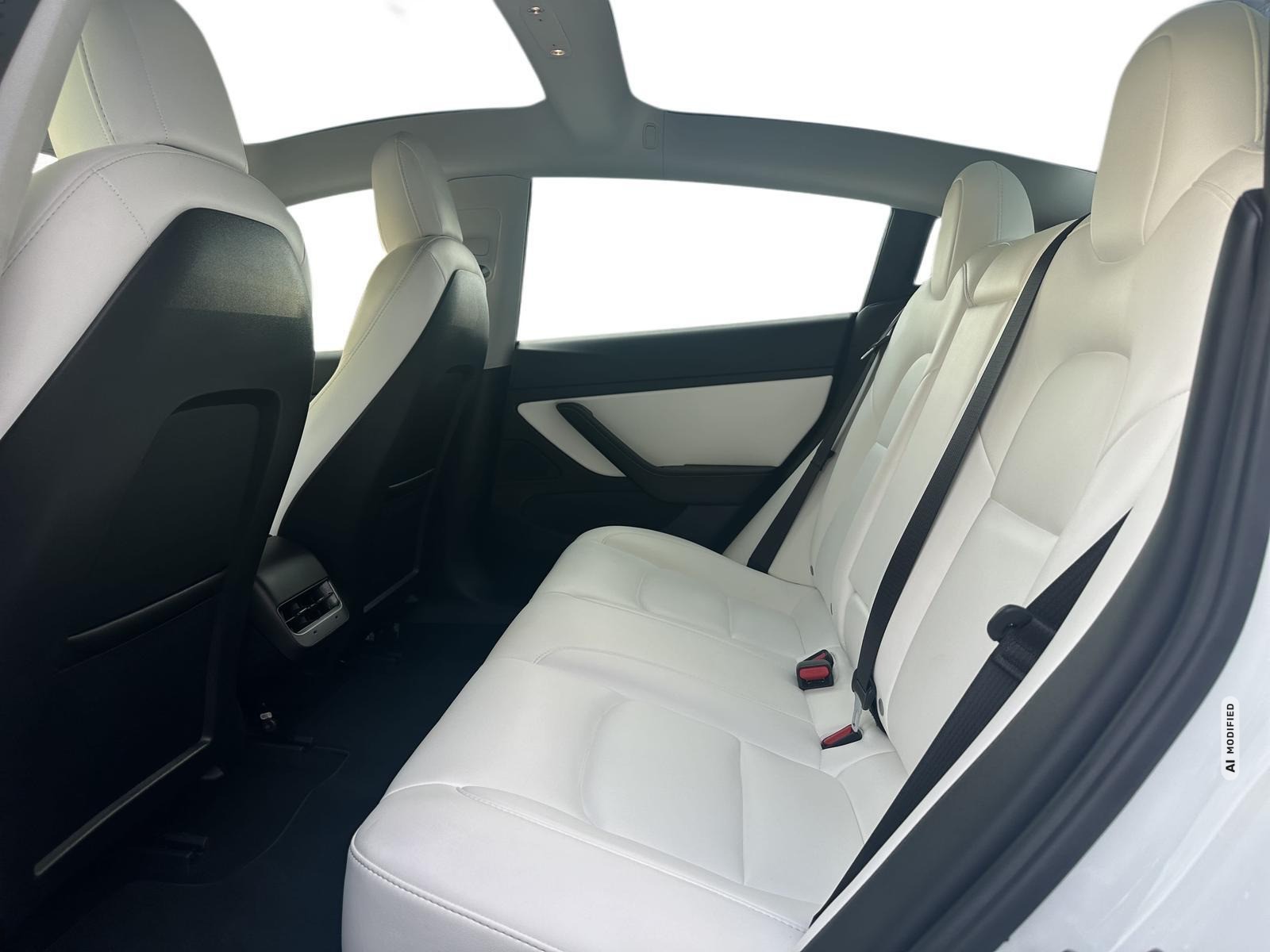 Tesla Model 3 SR AHK/LED/360°Kam/Leder/Pano/5xSHZ
