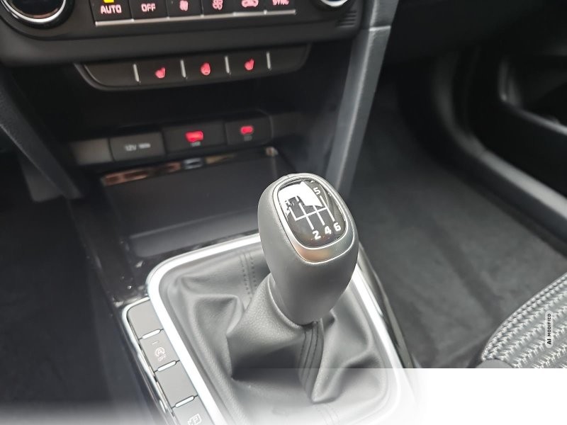 Kia cee'd / Ceed 1.5 T-GDI VISION KOMFORT+ SITZH.
