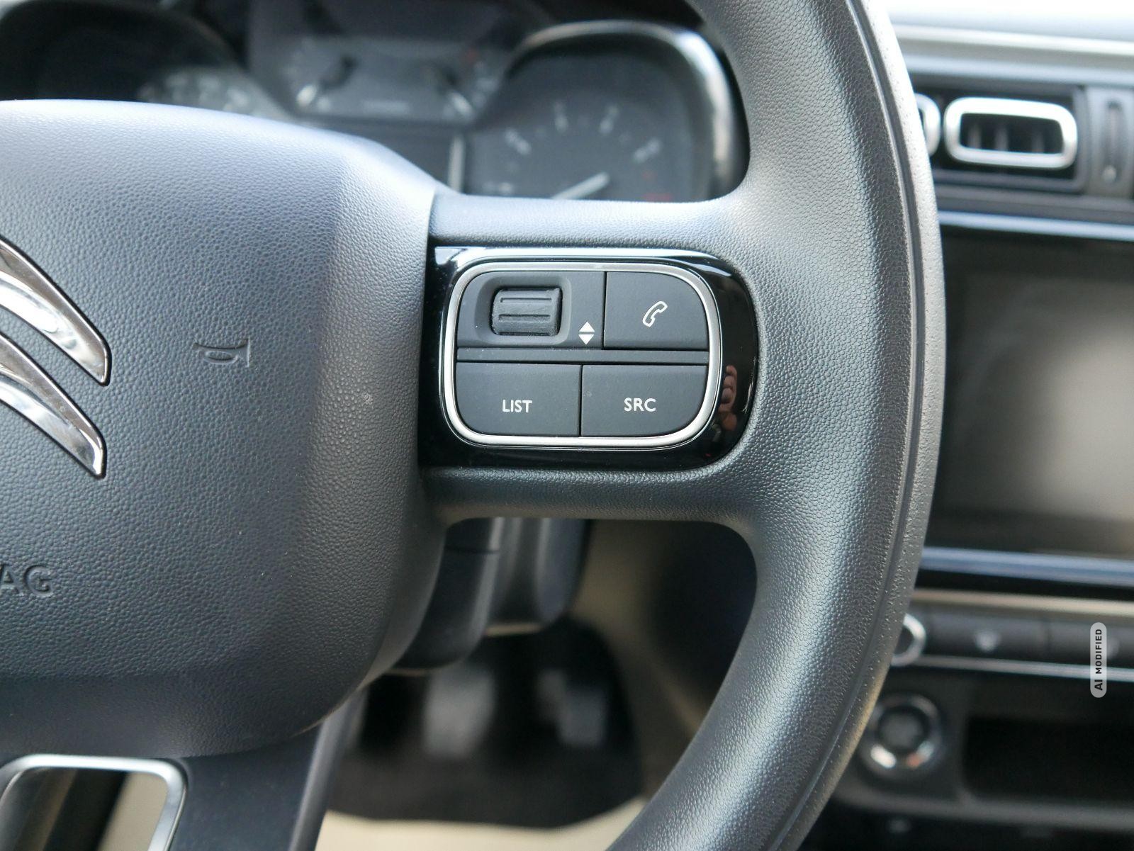 Citroën C3 PureTech Shine - S&S*NAVI-ÜBER-SMARTLINK*PDC-HI*LED*KLIMA*DAB*BLUETOOTH