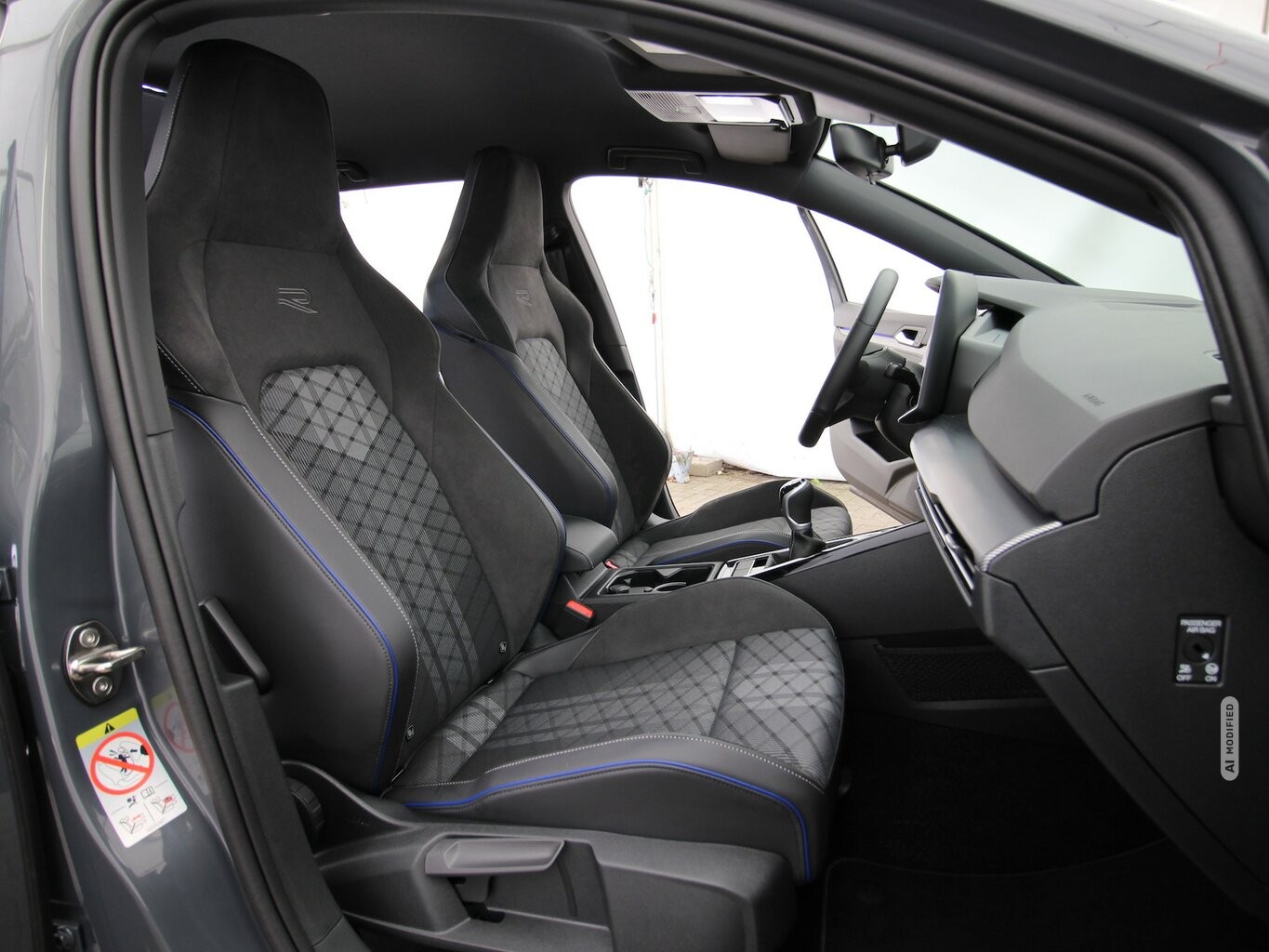 Volkswagen Golf VIII Variant 1.5 TSI R-Line LED+KAMERA+ACC...