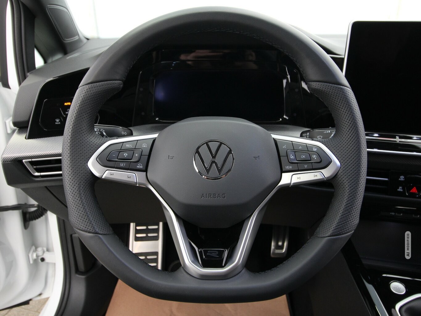 Volkswagen Golf VIII Variant 1.5 TSI R-Line LED+KAMERA+ACC...