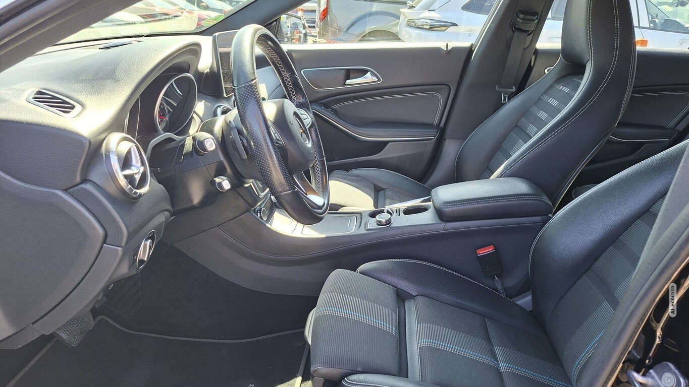Mercedes-Benz CLA 200 Shooting Brake Urban BusinessP Kam KeyL
