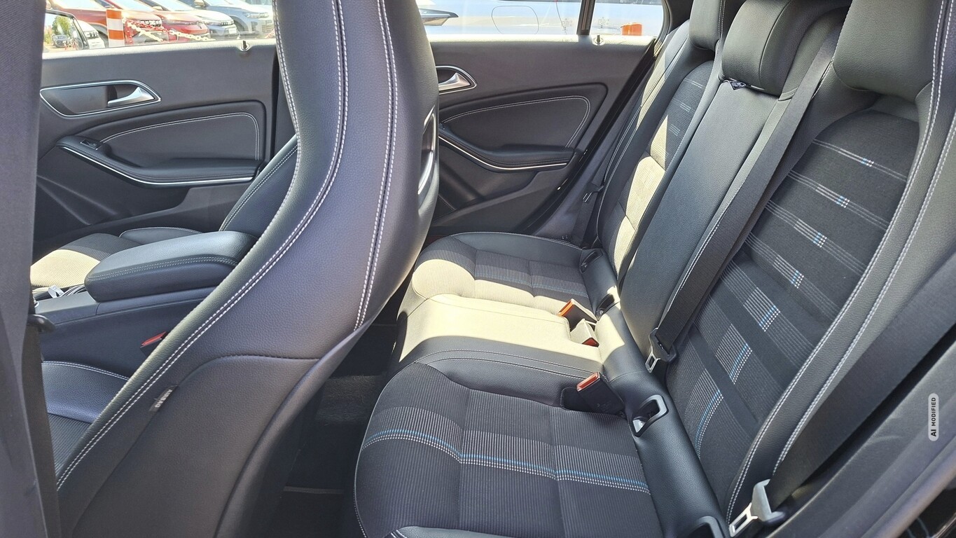 Mercedes-Benz CLA 200 Shooting Brake Urban BusinessP Kam KeyL