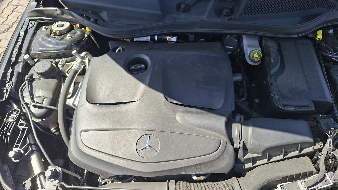 Mercedes-Benz CLA 200 Shooting Brake Urban BusinessP Kam KeyL