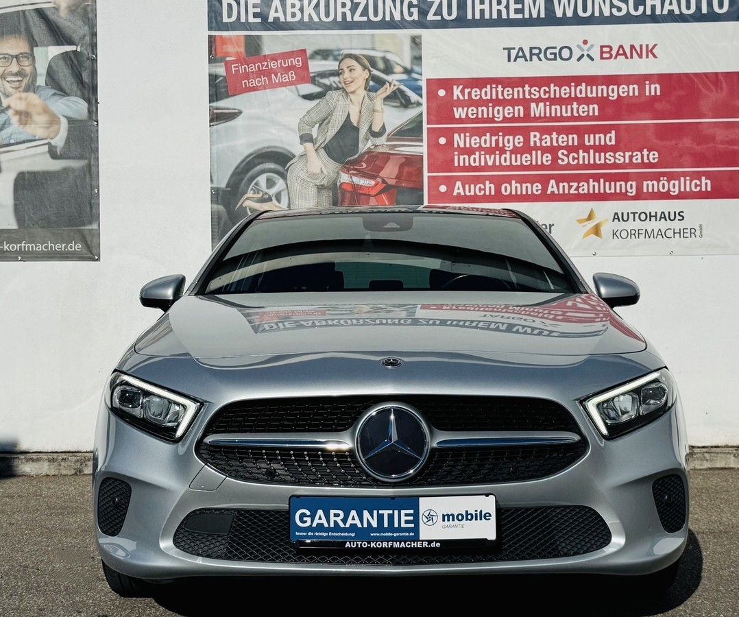 Mercedes-Benz A 200 A 200 NAVI PANO SITZHG. R-CAM AHK 