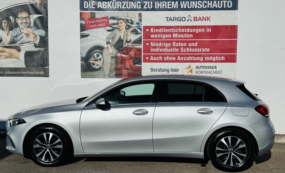 Mercedes-Benz A 200 A 200 NAVI PANO SITZHG. R-CAM AHK 