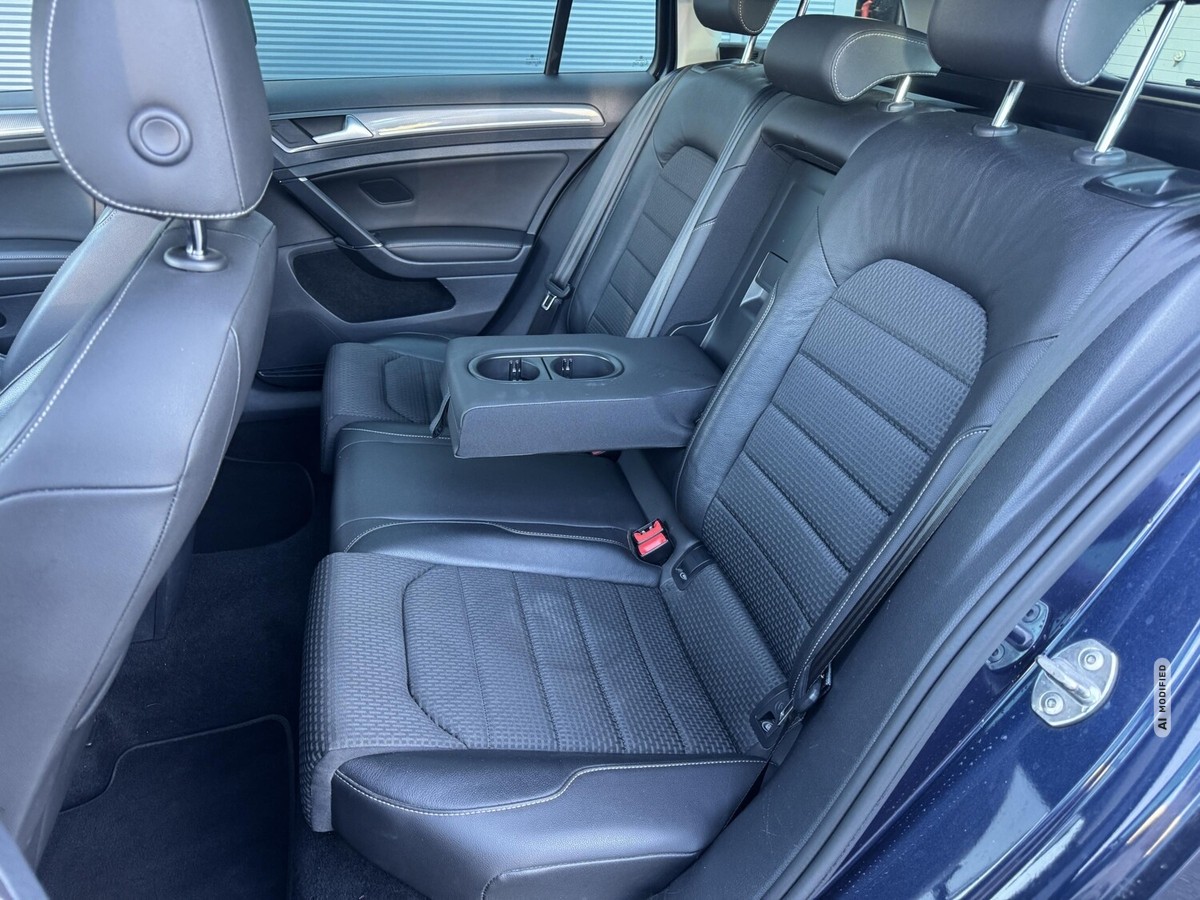 Volkswagen Golf Alltrack 4Motion+Massage+AHK+SHZ+Pano