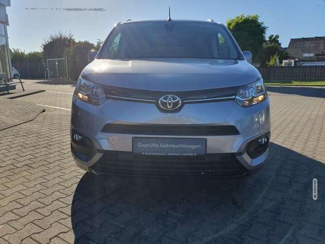 Toyota Proace City Verso 1.5 D-4D L1 Team Deutschland