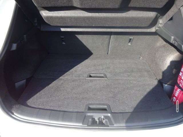 Nissan Qashqai 1.3 DCT N-Connecta PGD 360° Navi