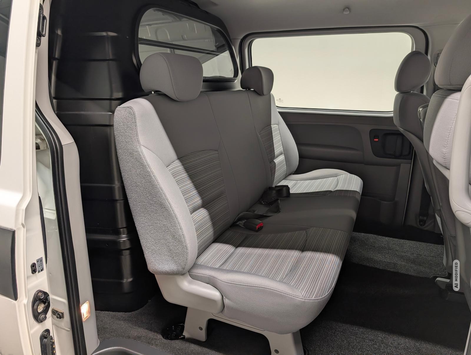 Hyundai H-1 Cargo 6-Sitzer/Klima/Radio-CD/BT/SHZ/LHZ