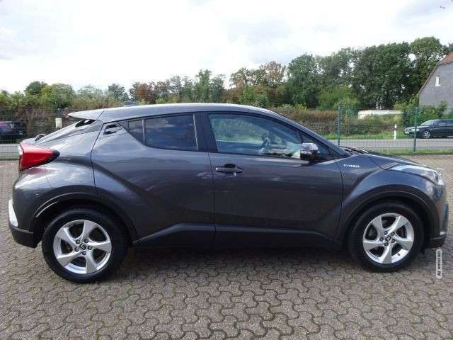 Toyota C-HR 1.8 Hybrid Flow Kamera Navi SHZ