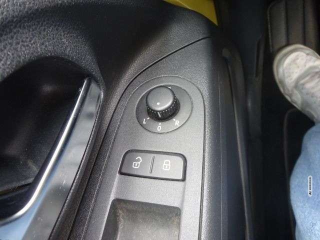 Seat Mii 1.0 Chic SHZ Navi PDC
