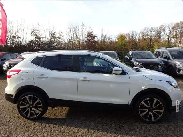 Nissan Qashqai Tekna 1.6 6MT 360° Navi Klima