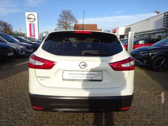 Nissan Qashqai Tekna 1.6 6MT 360° Navi Klima
