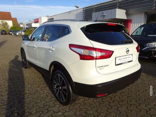 Nissan Qashqai Tekna 1.6 6MT 360° Navi Klima