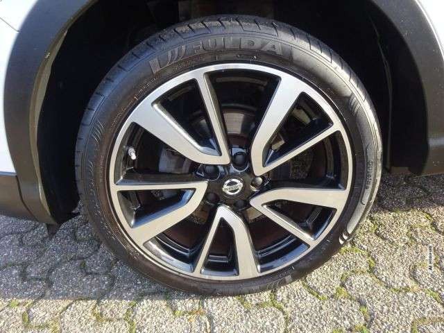 Nissan Qashqai Tekna 1.6 6MT 360° Navi Klima