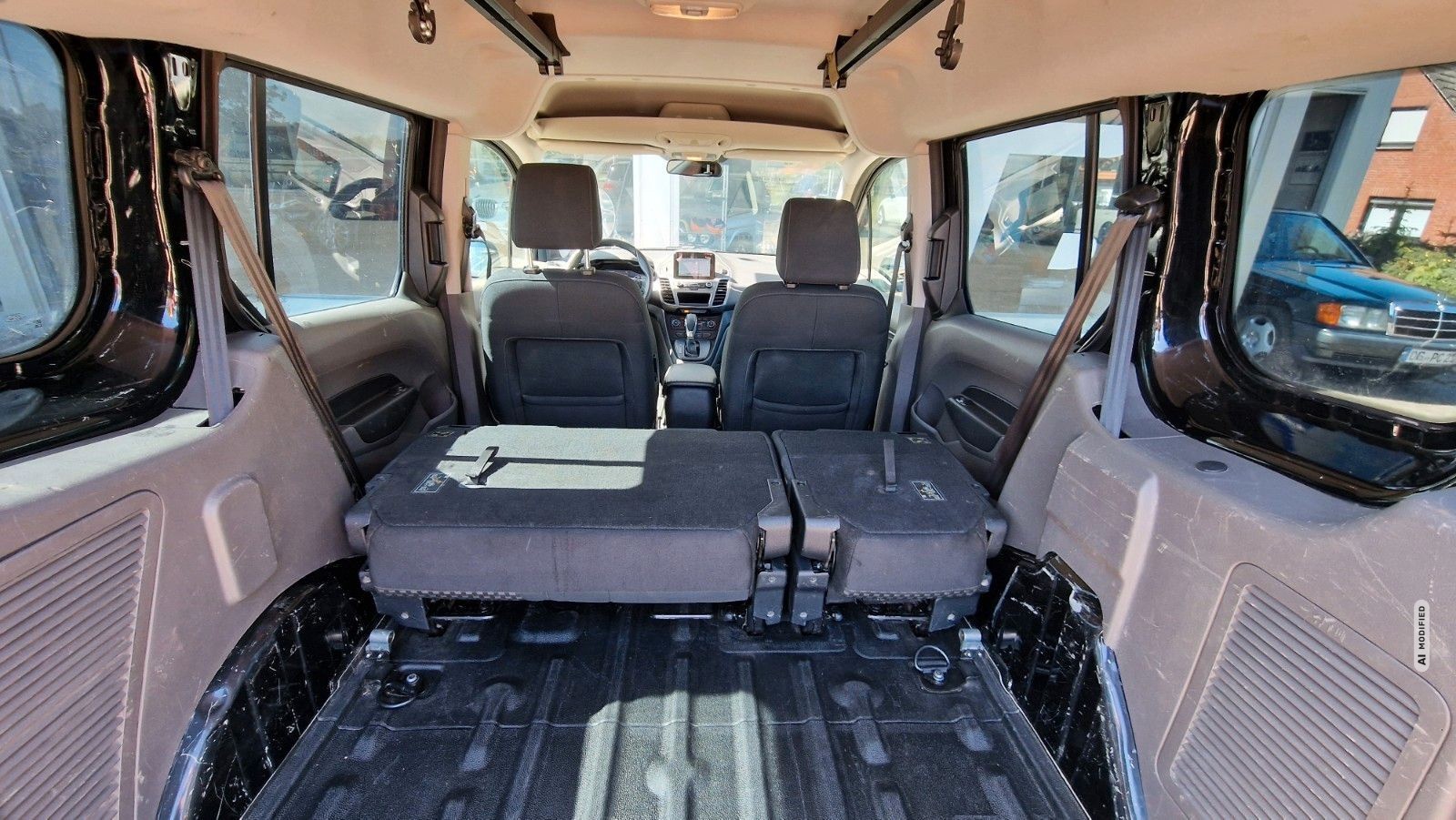 Ford Transit Connect Kombi Trend 1.HD AHK