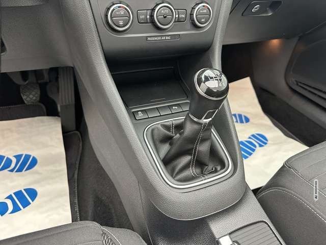 Volkswagen Golf Basis 