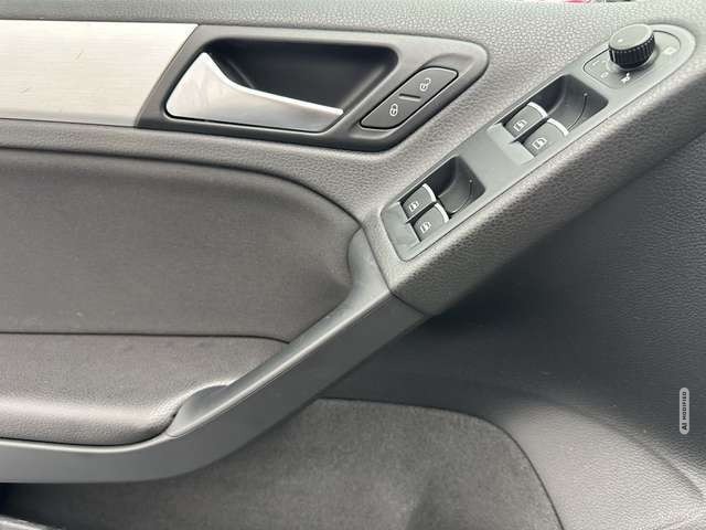 Volkswagen Golf Basis 