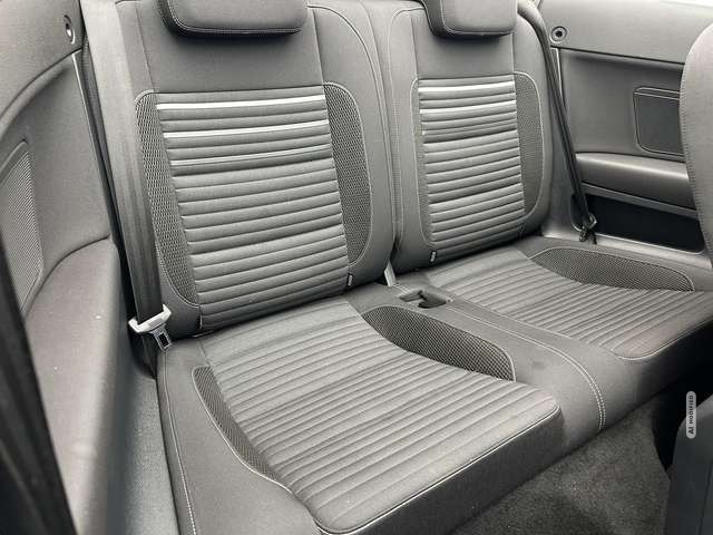 Volkswagen Golf Basis 