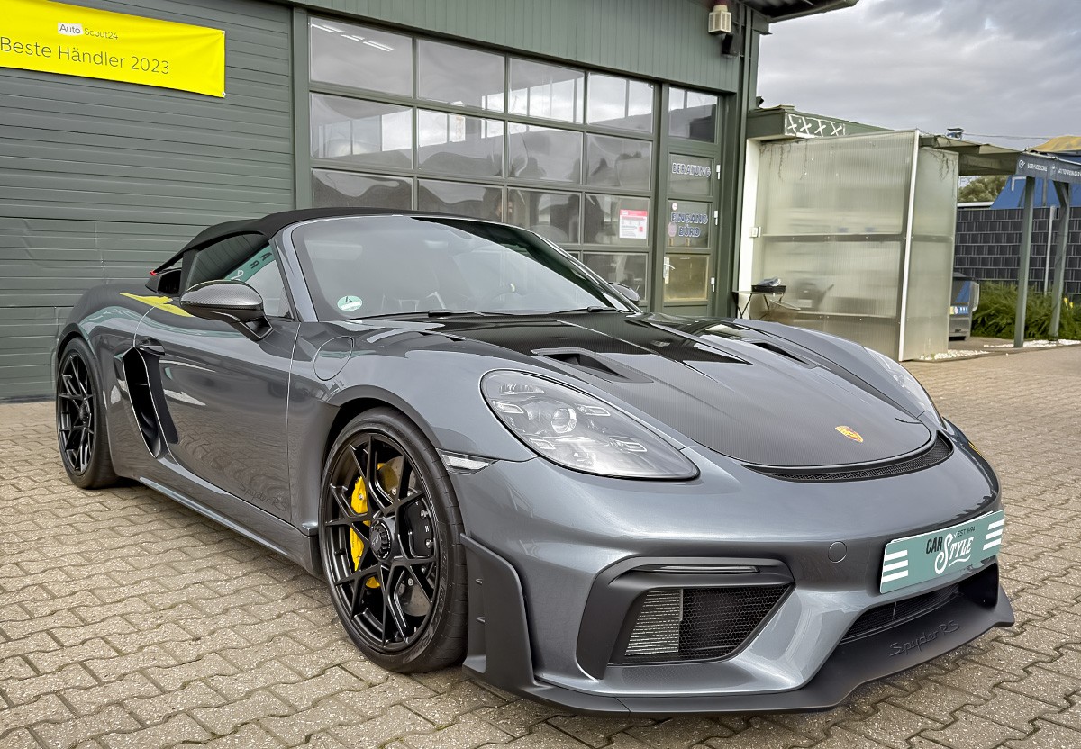 Porsche Boxster Spyder RS 4.0 Weissach Carbon PCCB Lift