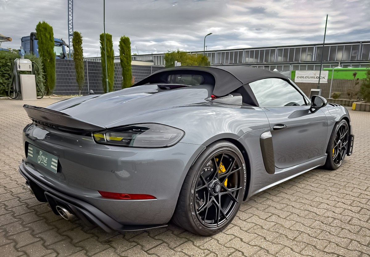 Porsche Boxster Spyder RS 4.0 Weissach Carbon PCCB Lift