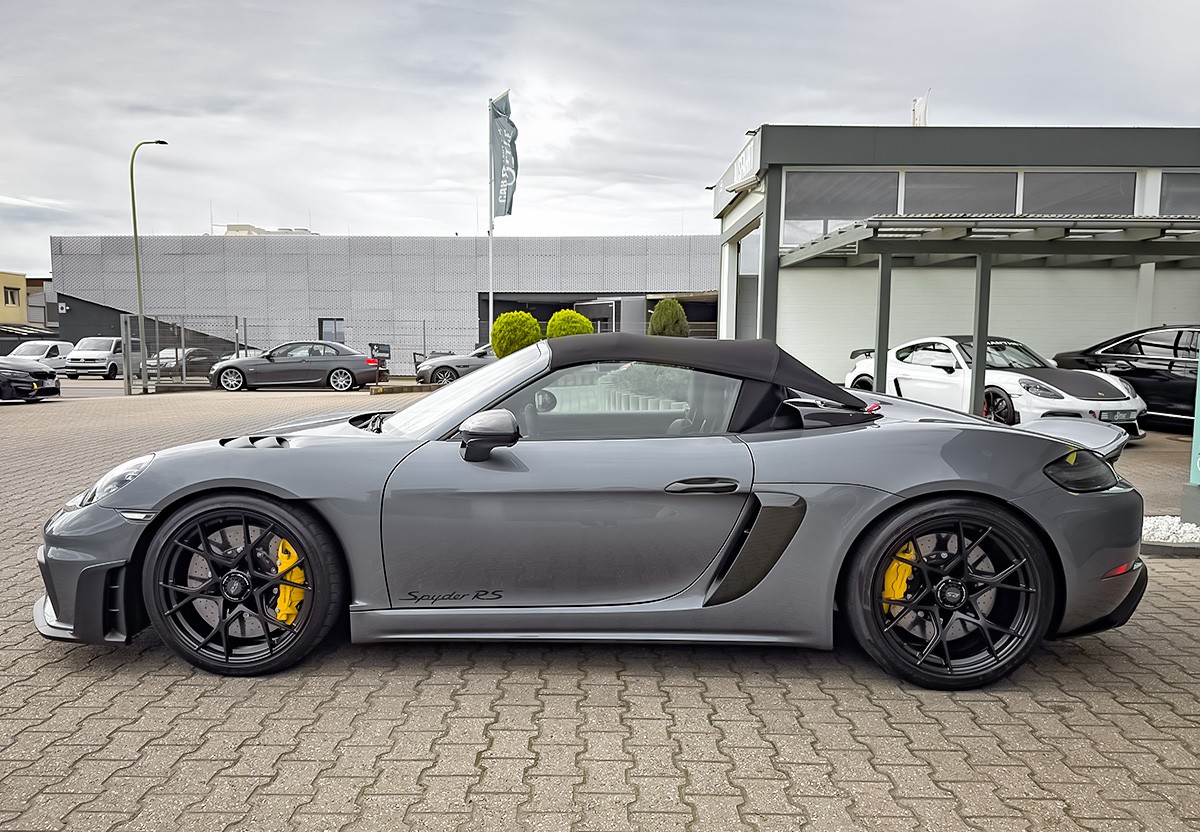 Porsche Boxster Spyder RS 4.0 Weissach Carbon PCCB Lift