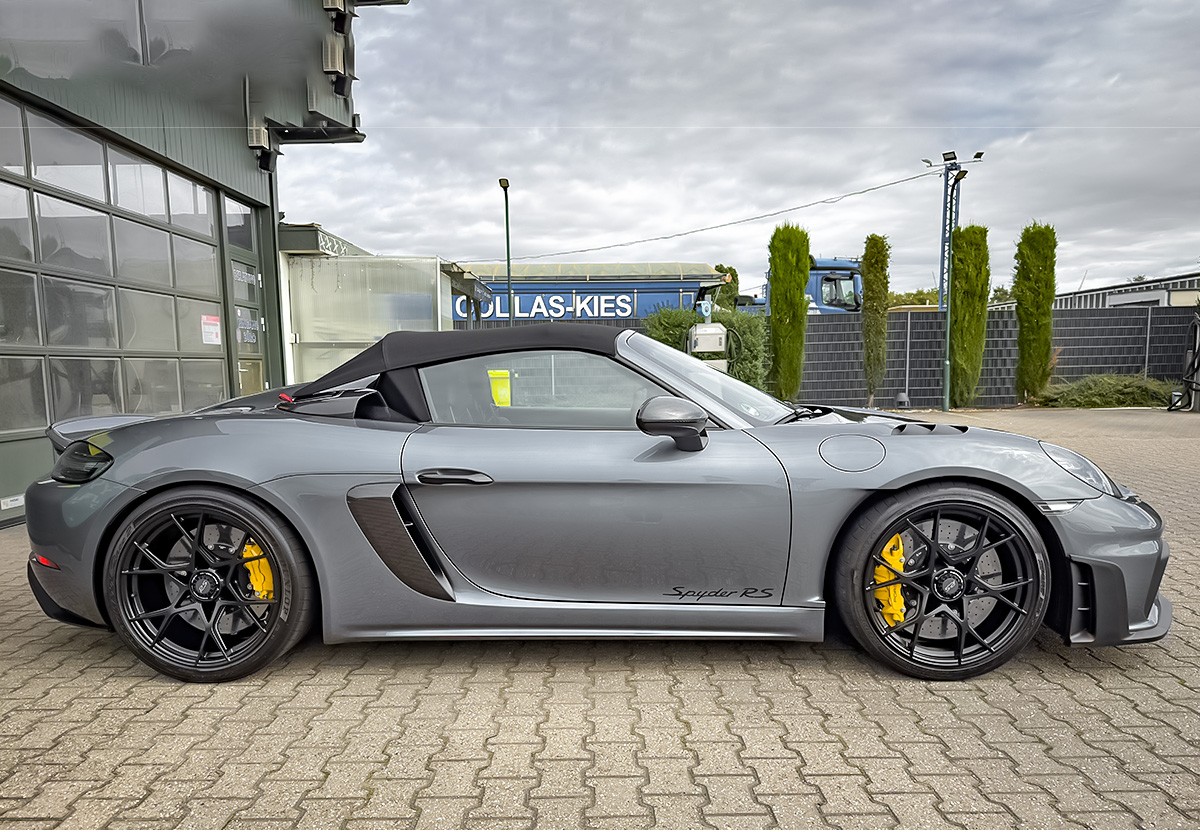 Porsche Boxster Spyder RS 4.0 Weissach Carbon PCCB Lift