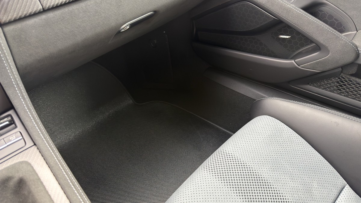 Porsche Boxster Spyder RS 4.0 Weissach Carbon PCCB Lift