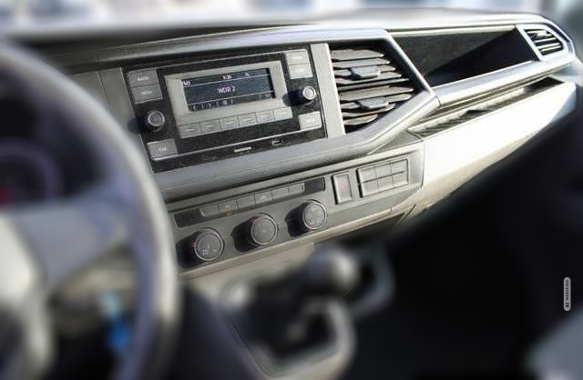 Volkswagen T6 Transporter FWD lang Klima PDC el.Fenster DAB Berganfahrass