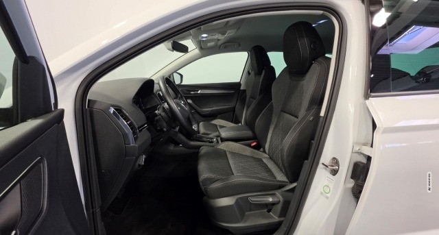 Skoda Karoq Style 1.5TSI DSG Matrix AHK CarPlay RFK ACC