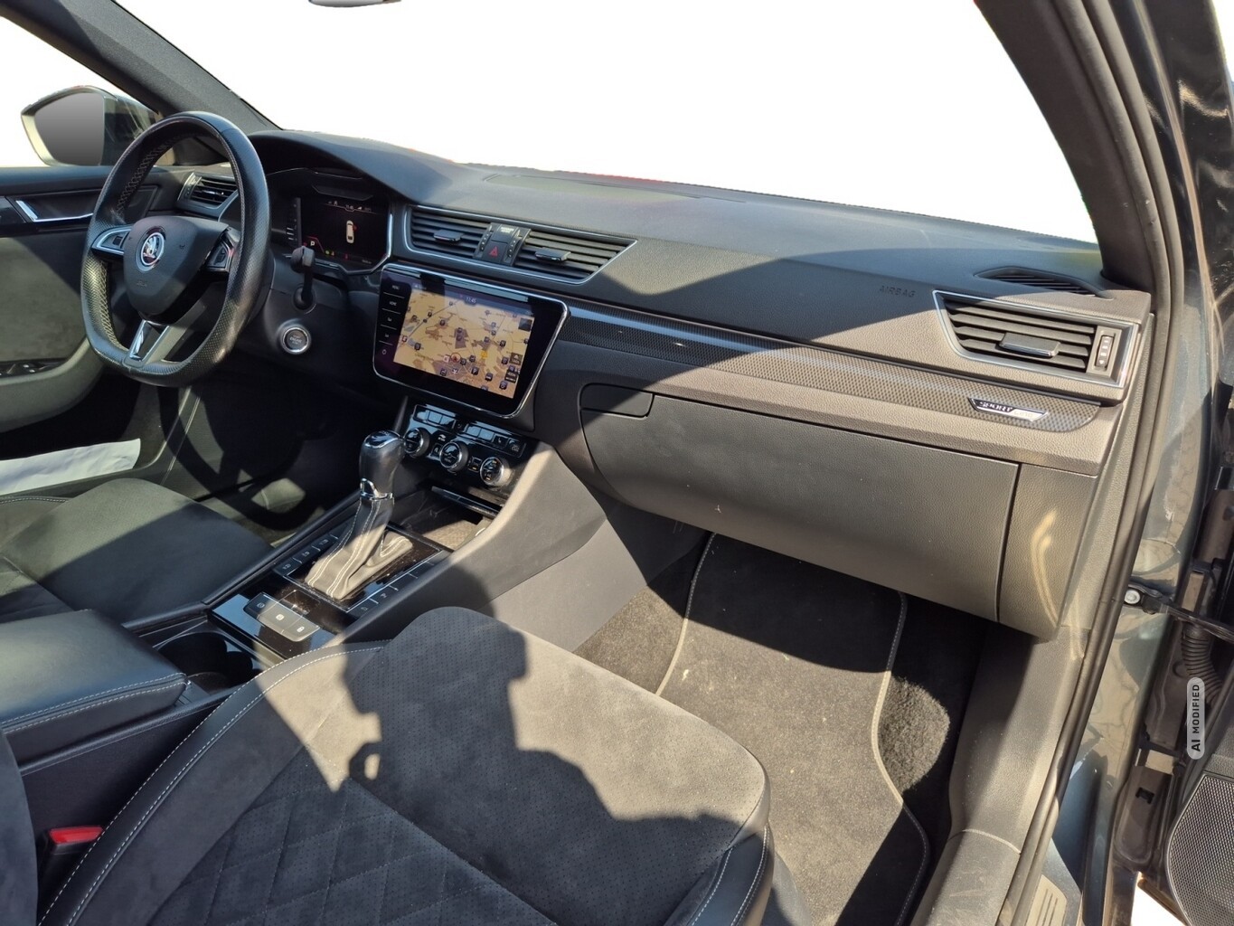 Skoda Superb Combi 2.0 TDI 190 DSG SportLine Pano 19Z