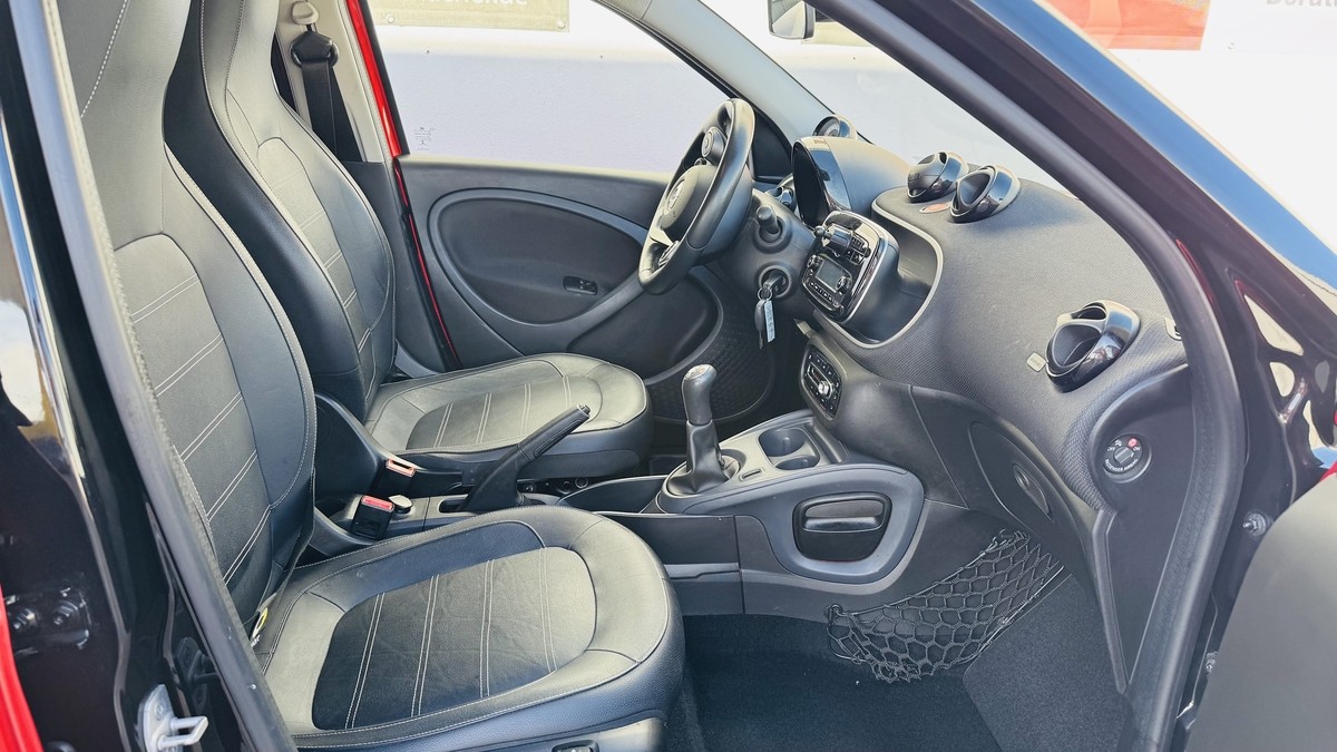Smart ForFour prime VOLL-LEDER PANO SITZHZG PDC