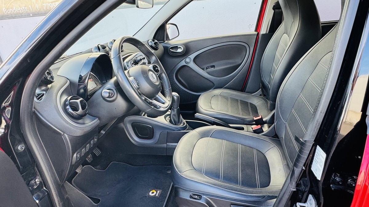 Smart ForFour prime VOLL-LEDER PANO SITZHZG PDC