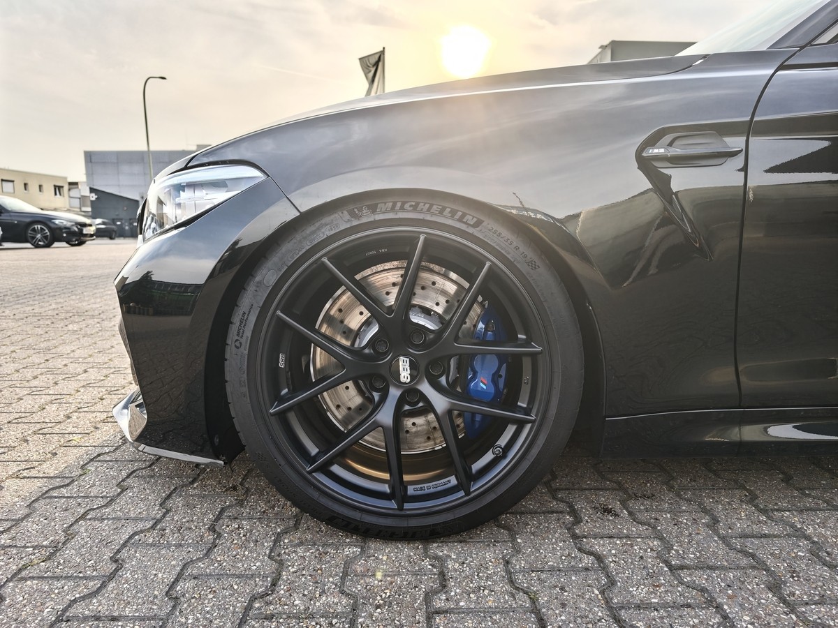 BMW M2 Competition DKG Schalensitze Carplay R.Cam 