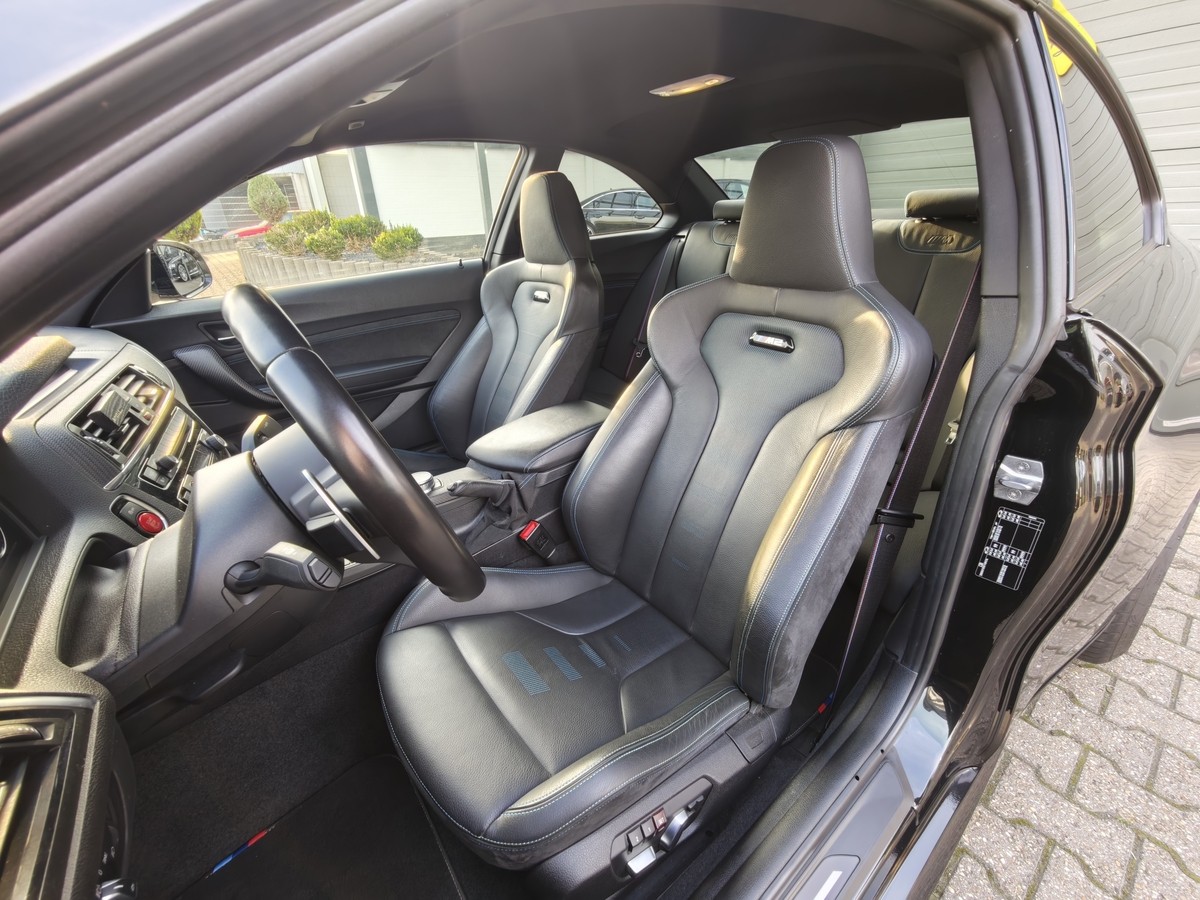 BMW M2 Competition DKG Schalensitze Carplay R.Cam 