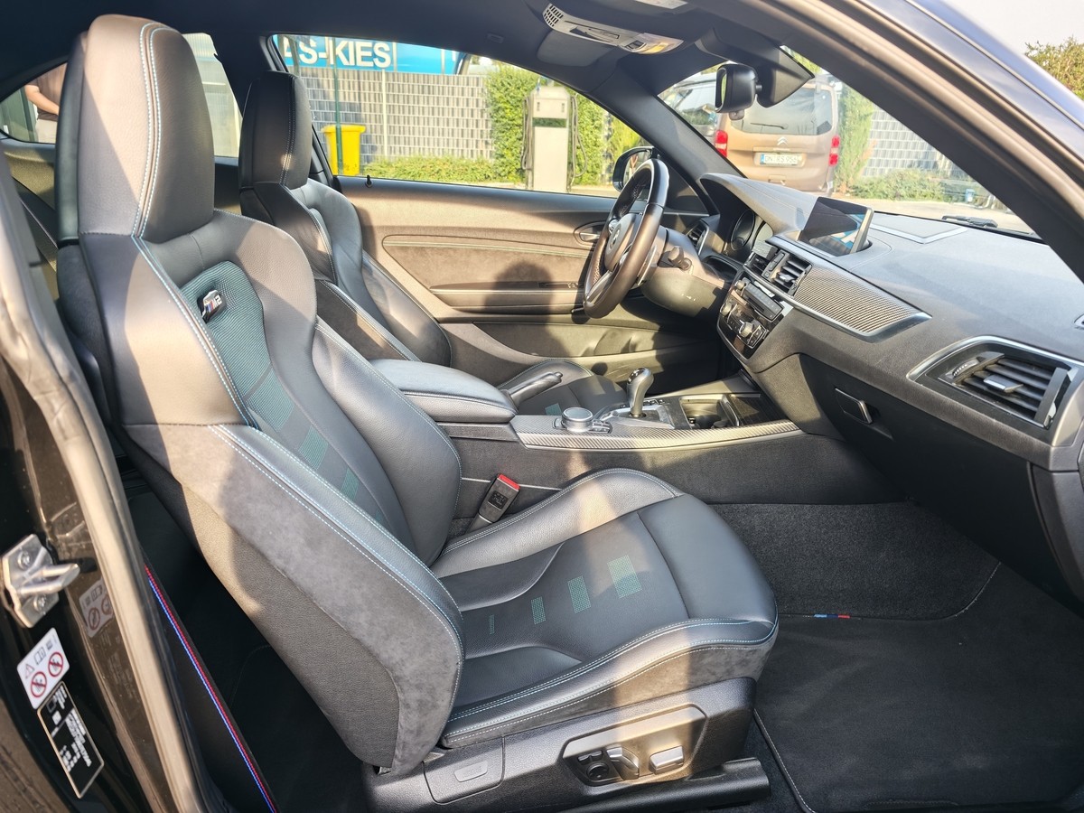 BMW M2 Competition DKG Schalensitze Carplay R.Cam 