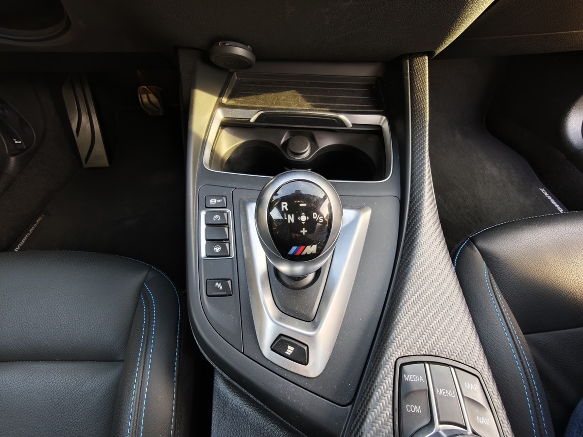 BMW M2 Competition DKG Schalensitze Carplay R.Cam 