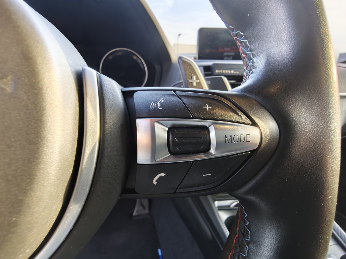 BMW M2 Competition DKG Schalensitze Carplay R.Cam 