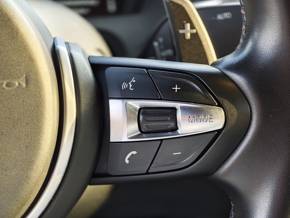 BMW M2 Competition DKG Schalensitze Carplay R.Cam 