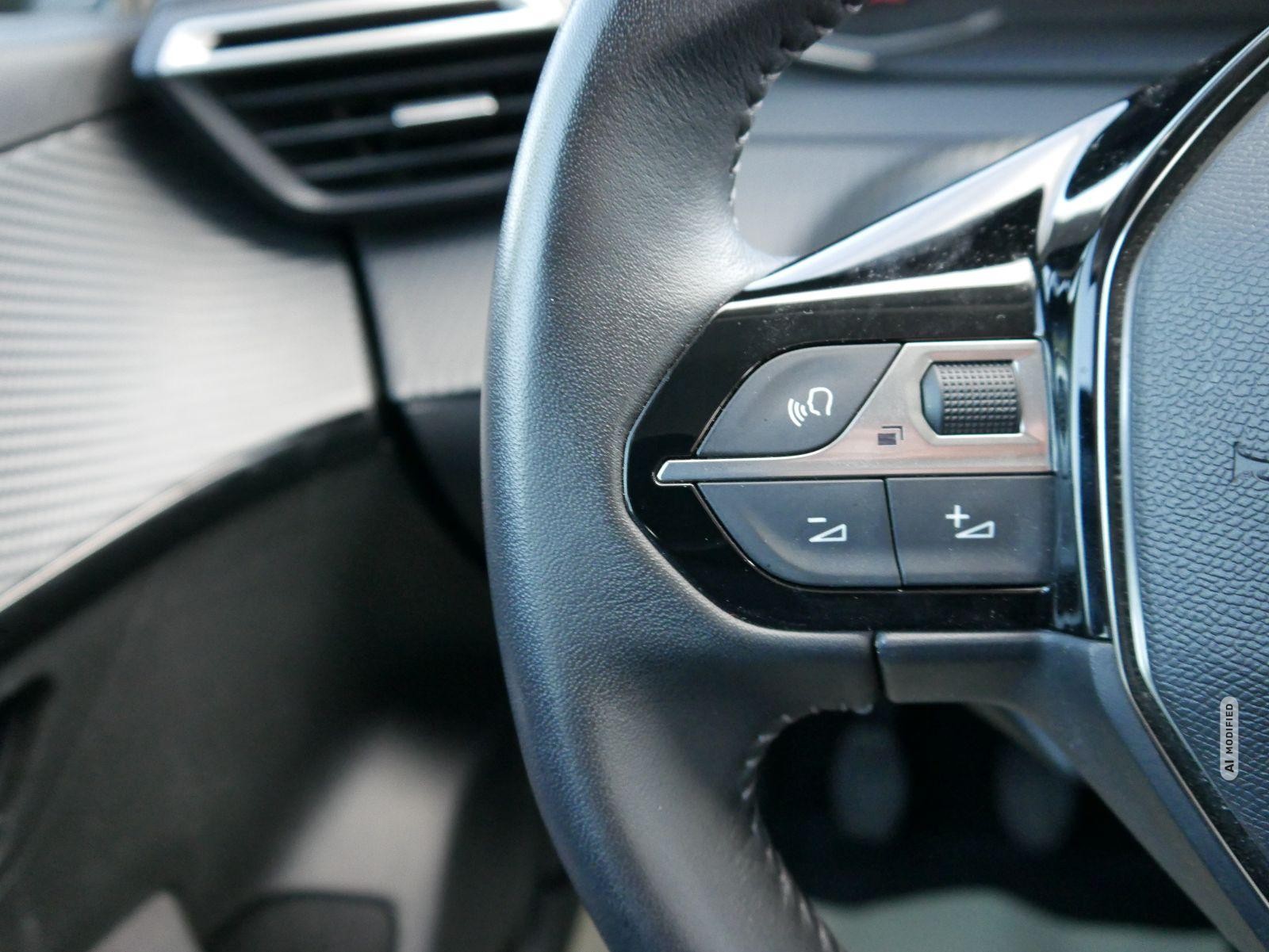 Peugeot 208 PureTech Active Pack - S&S*NAVI-ÜBER-SMARTLINK*PDC-HI*LED*TEMPOMAT*KLIMA