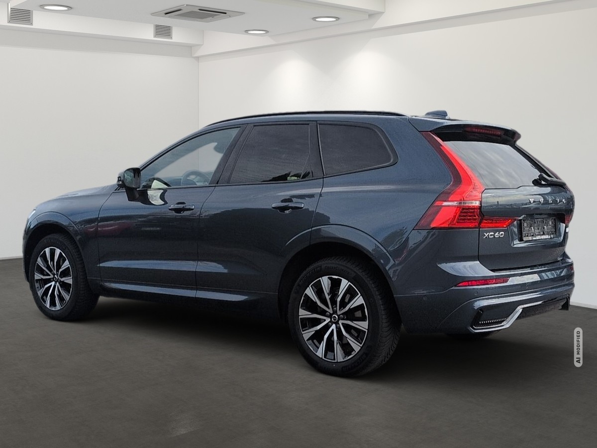 Volvo XC60 B4 Diesel AWD Plus Dark Pano Standhzg 360°Kam