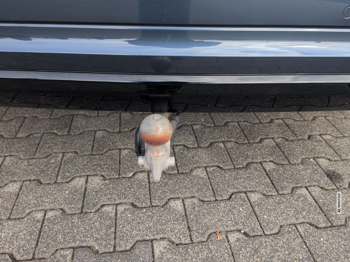 Volvo XC60 B4 Diesel AWD Plus Dark Pano Standhzg 360°Kam