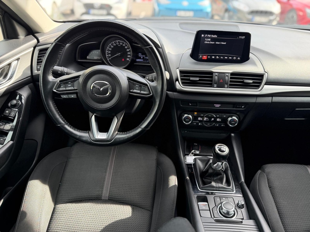 Mazda 3 2.0L 120PS - Anhängerkupplung, Navi, Sitzheizung, PDC
