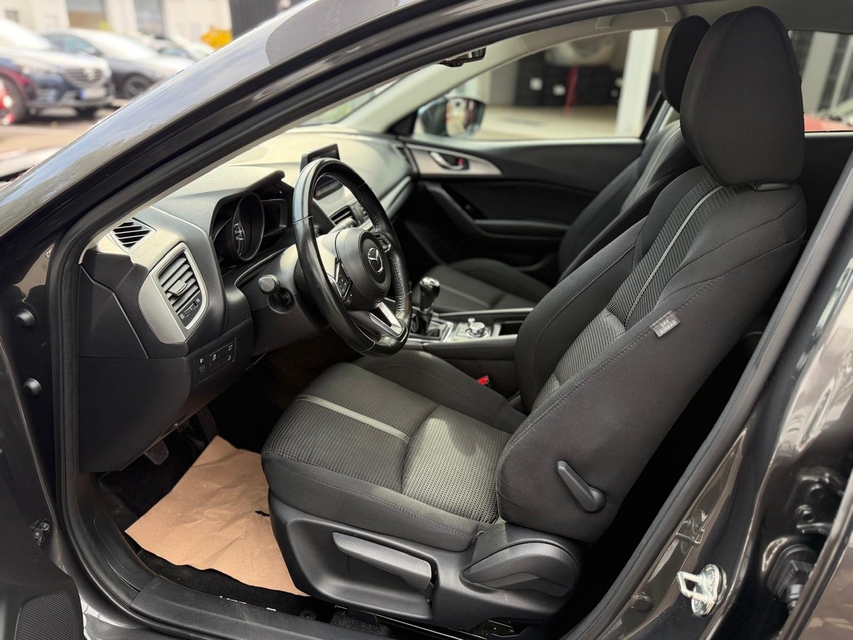 Mazda 3 2.0L 120PS - Anhängerkupplung, Navi, Sitzheizung, PDC