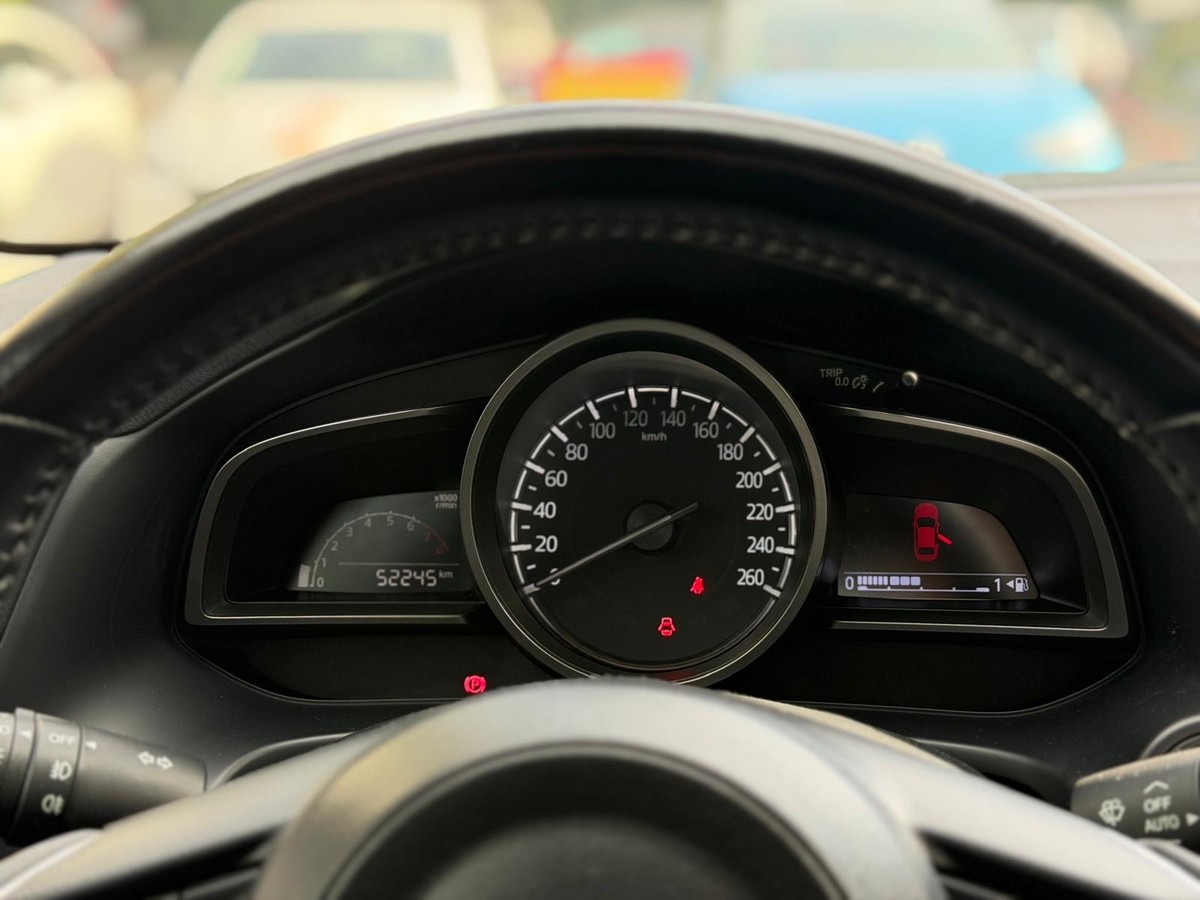 Mazda 3 2.0L 120PS - Anhängerkupplung, Navi, Sitzheizung, PDC