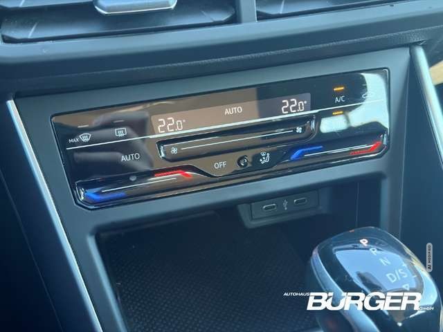 Volkswagen Polo VI Life DSG LED CarPlay PDC v+h Mehrzonenklima Dig