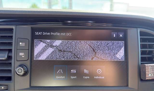 Seat Leon Cupra 2.0 TSI DSG Edition Silver DSG / NAVI / ACC