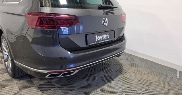 Volkswagen Passat Variant Elegance 4M R-Line Standh. AHK