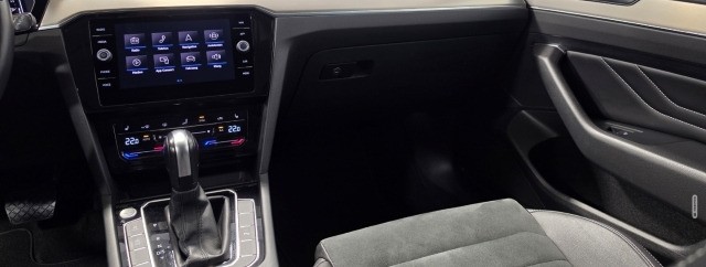 Volkswagen Passat Variant Elegance 4M R-Line Standh. AHK